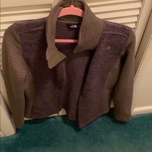 The north face zip up fleece jacket